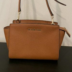 New, original, Michael Kors Purse Saffiano Leather